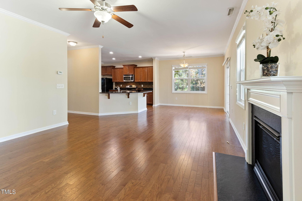 1237 Mantra Court - Photo 8