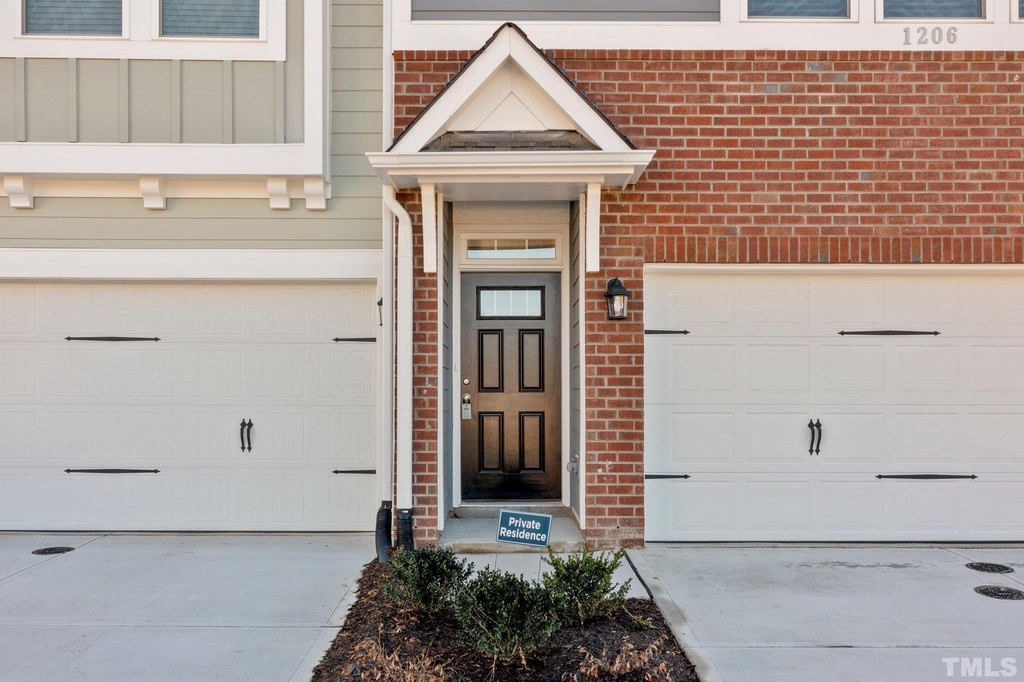 1206 Commack Drive - Photo 11