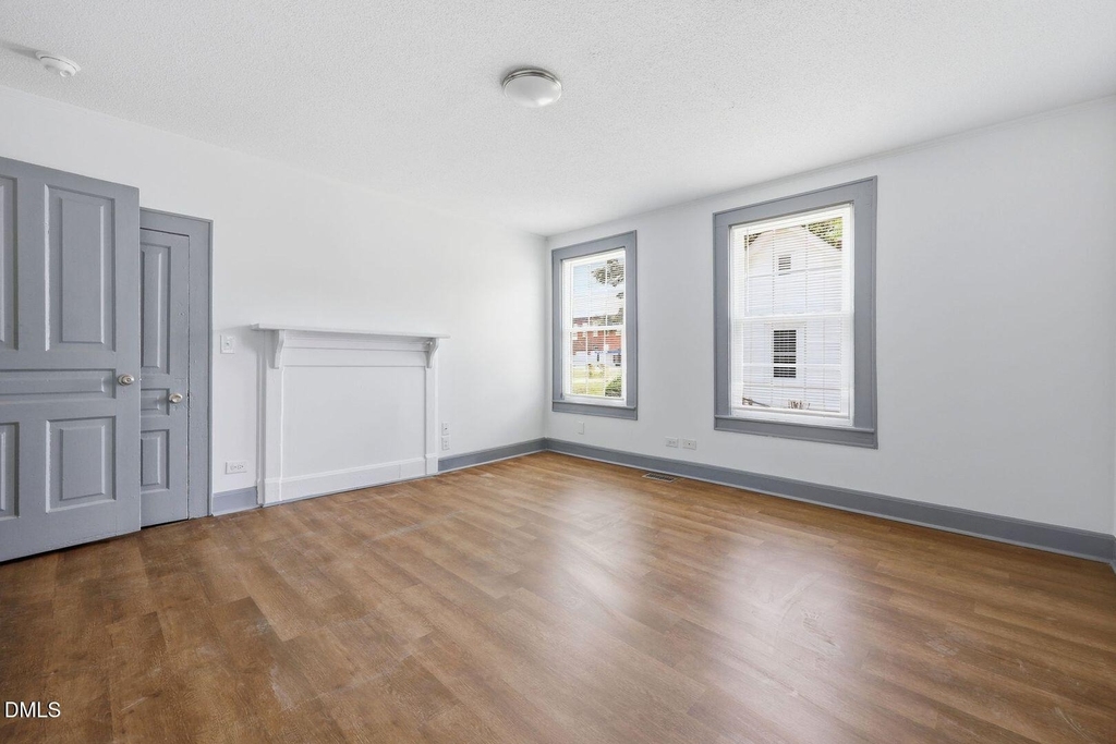 204 E H Street - Photo 12