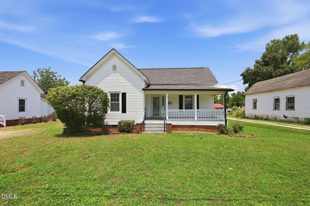 204 E H Street - Photo 0