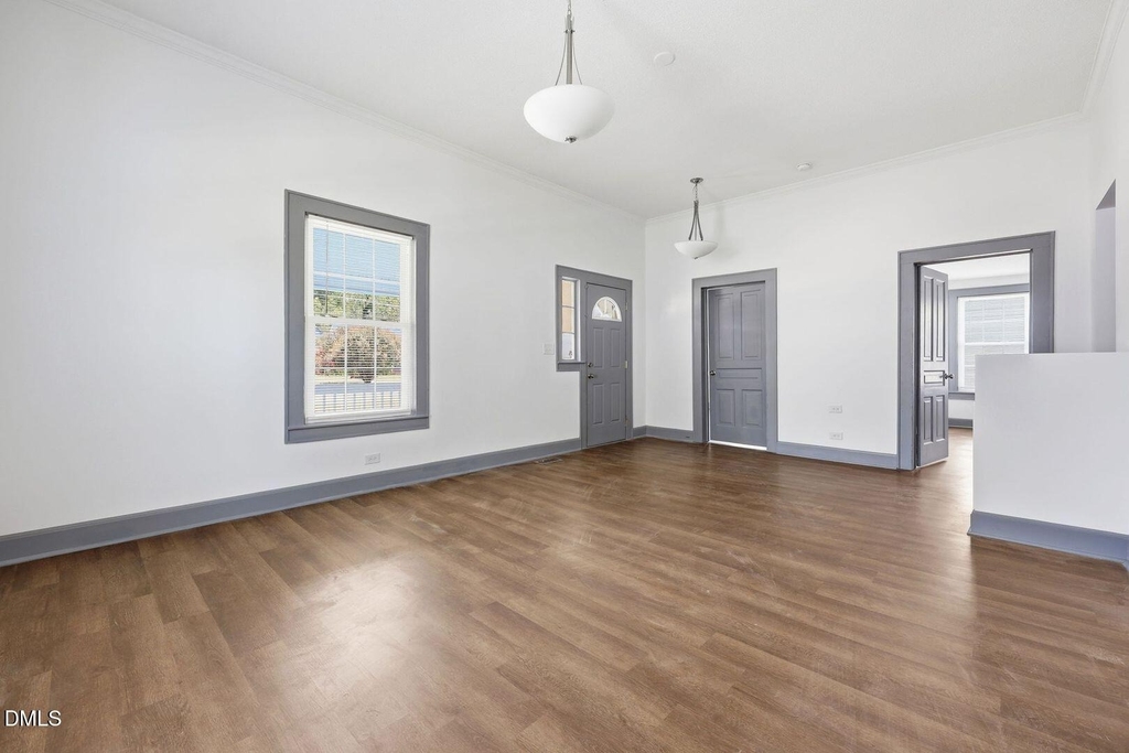 204 E H Street - Photo 5