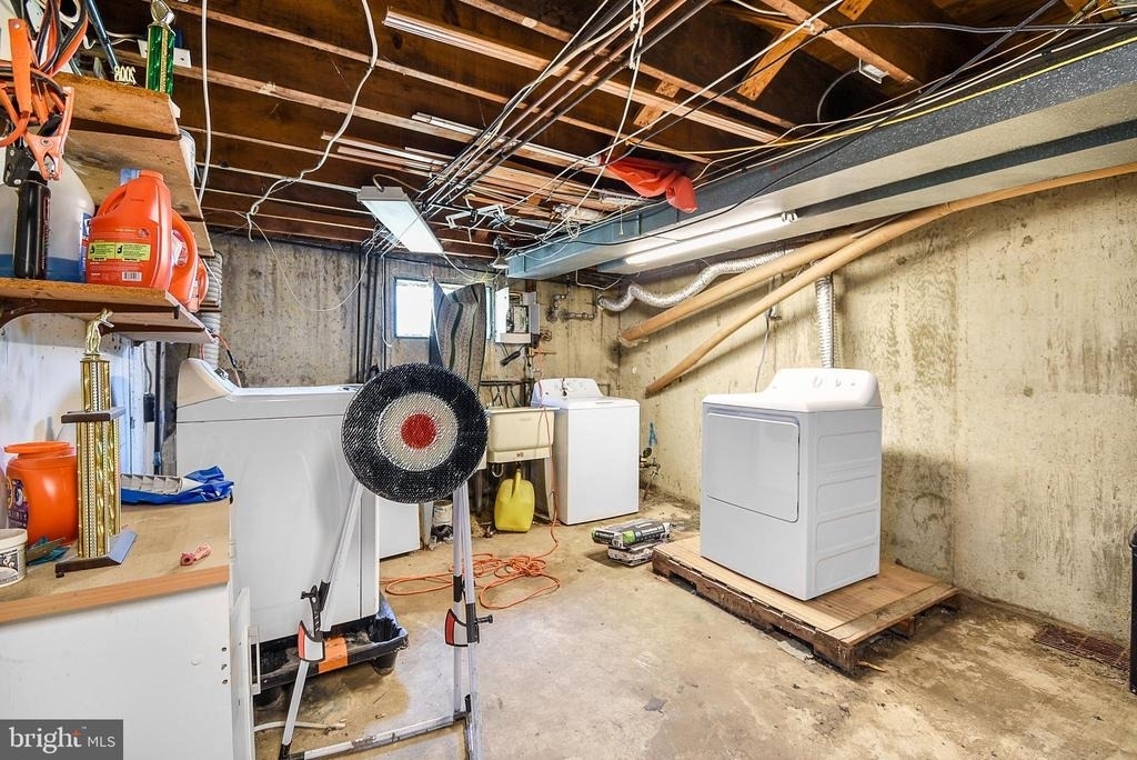 164 Abbey Terrace - Photo 8
