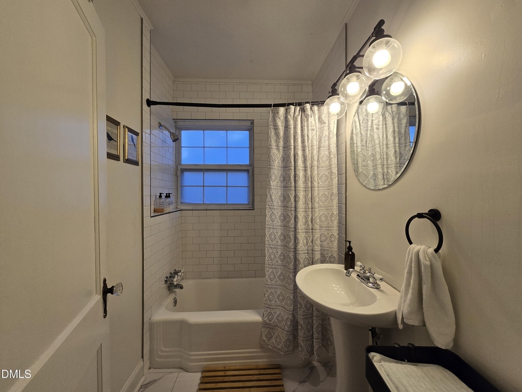 320 Wall Street - Photo 7