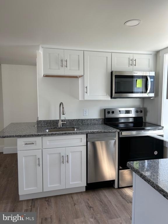 154 N Walnut Street - Photo 1