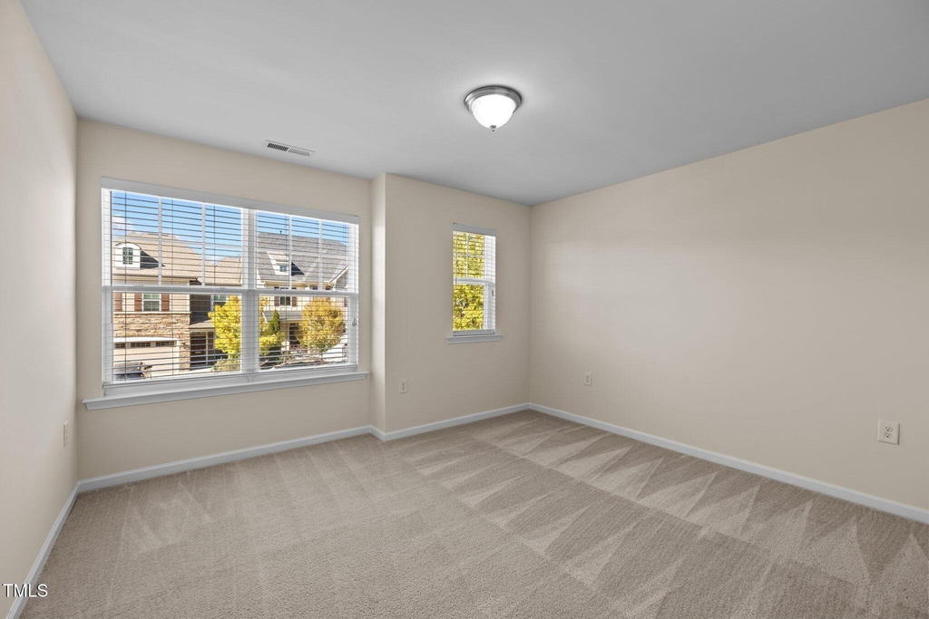 271 Begen Street - Photo 33