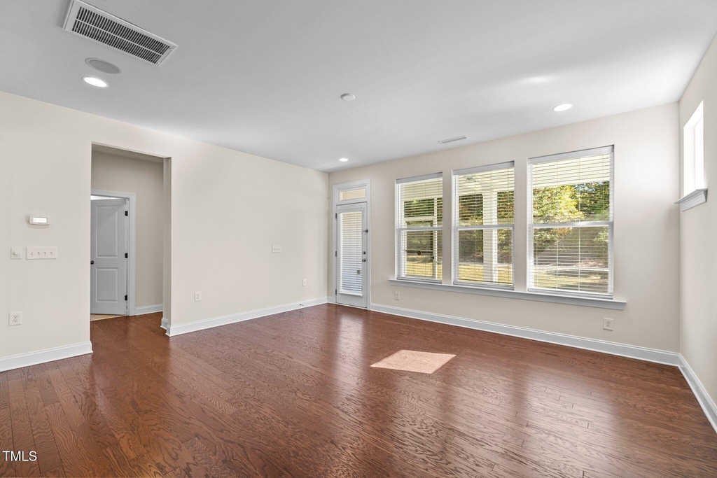 271 Begen Street - Photo 13
