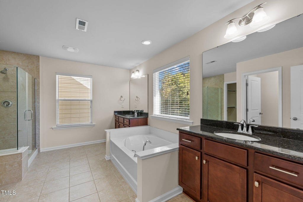 271 Begen Street - Photo 28