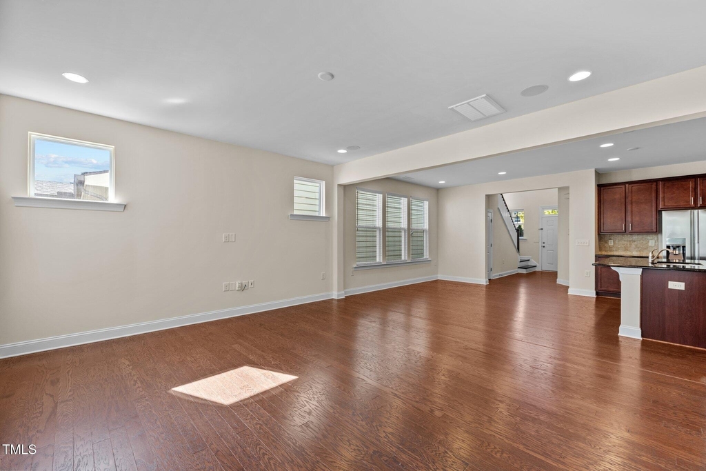 271 Begen Street - Photo 17