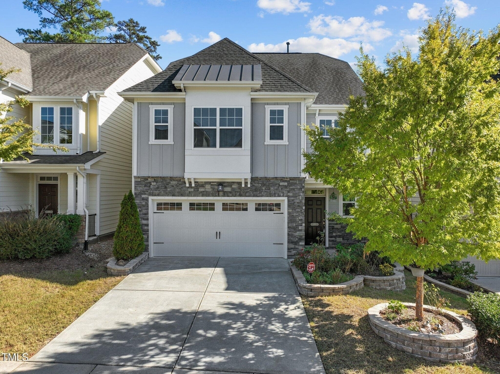 271 Begen Street - Photo 2