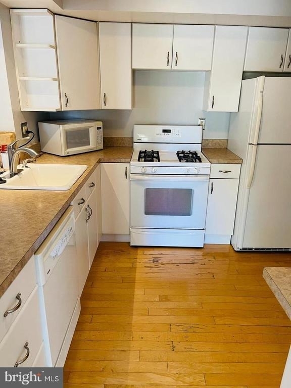 1908 Society Place - Photo 4
