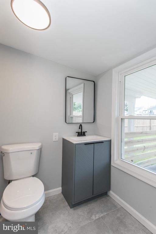 647 Spruce Street - Photo 12