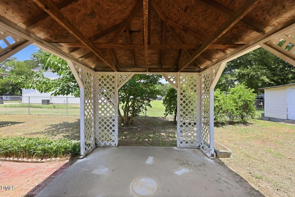 201 4th Street - Photo 37