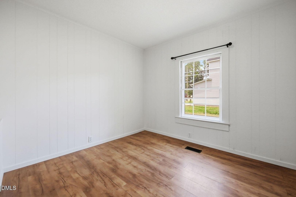 201 4th Street - Photo 21