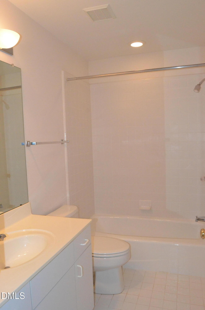 311 Columbia Place E - Photo 11