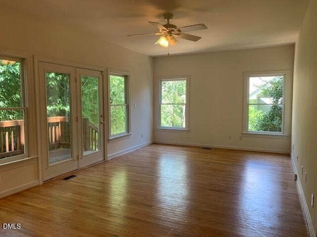 311 Columbia Place E - Photo 5