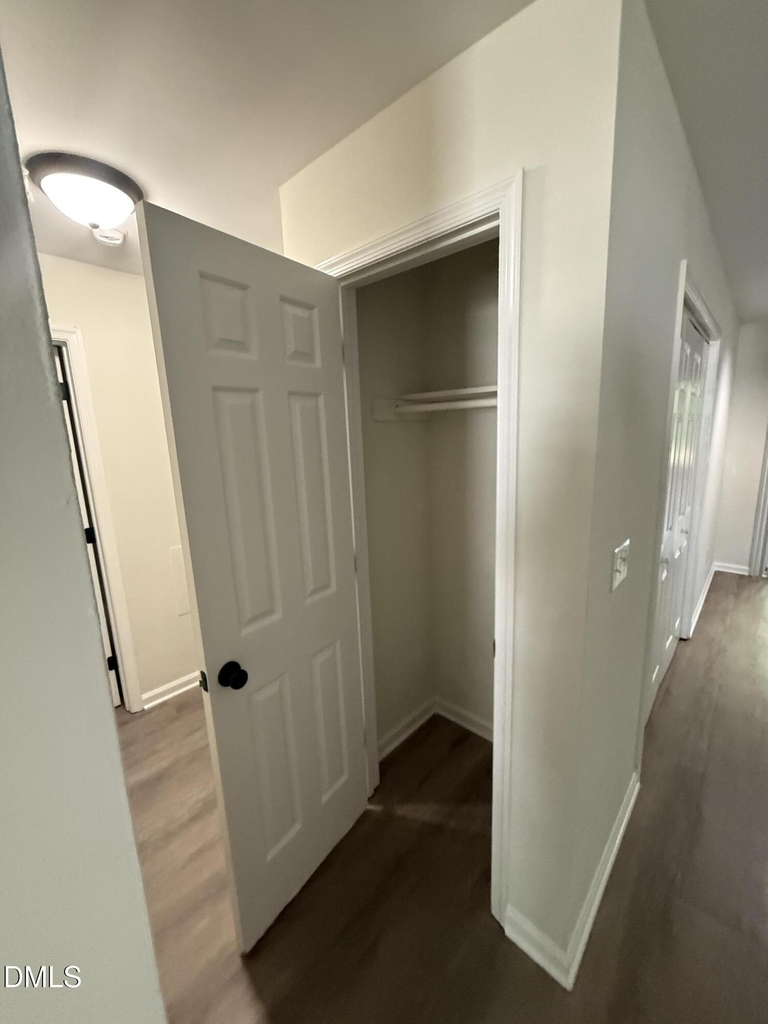 343 W Oak Avenue - Photo 11