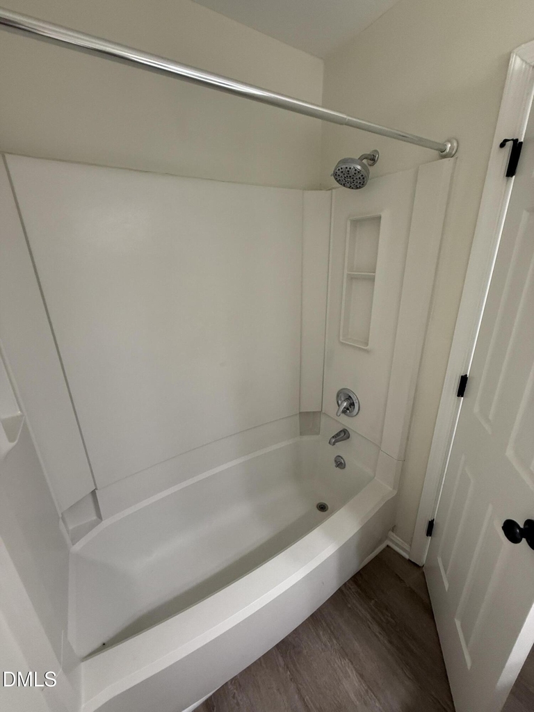 343 W Oak Avenue - Photo 8