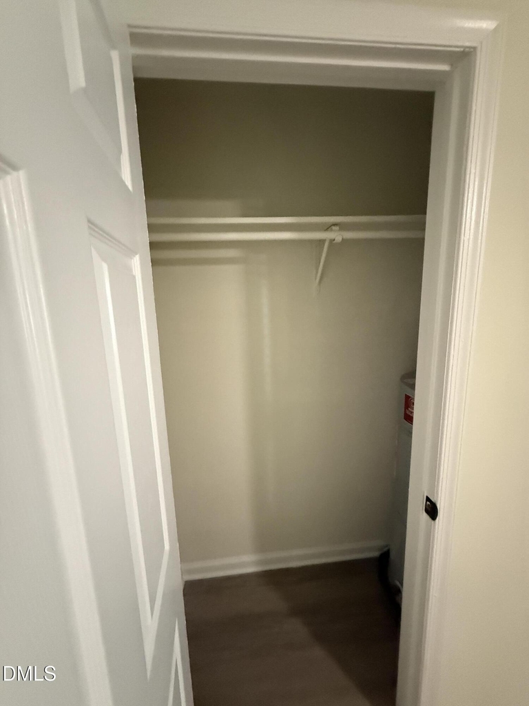 343 W Oak Avenue - Photo 10