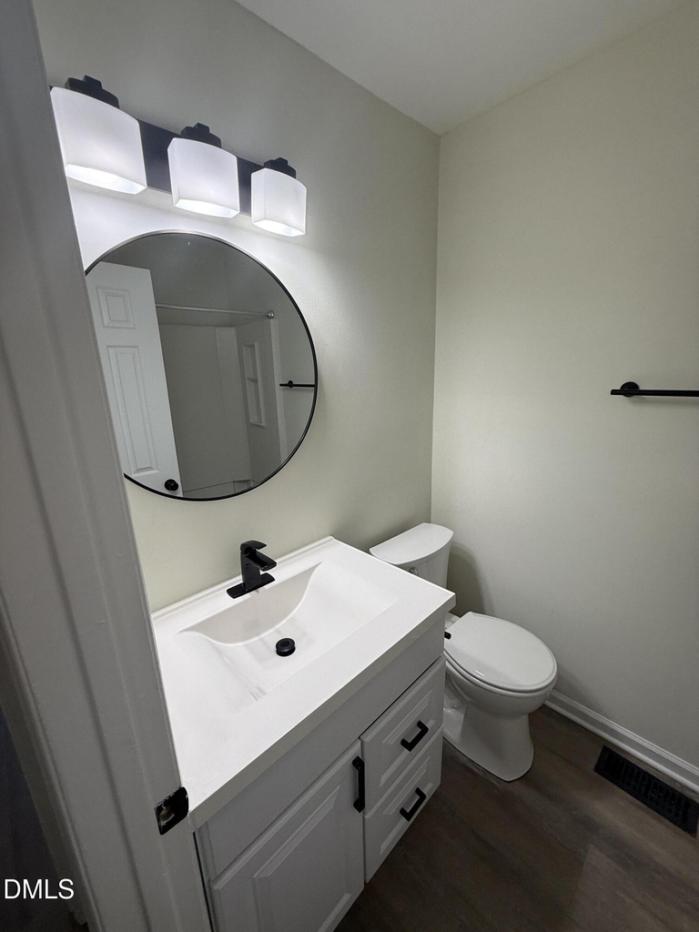 343 W Oak Avenue - Photo 7