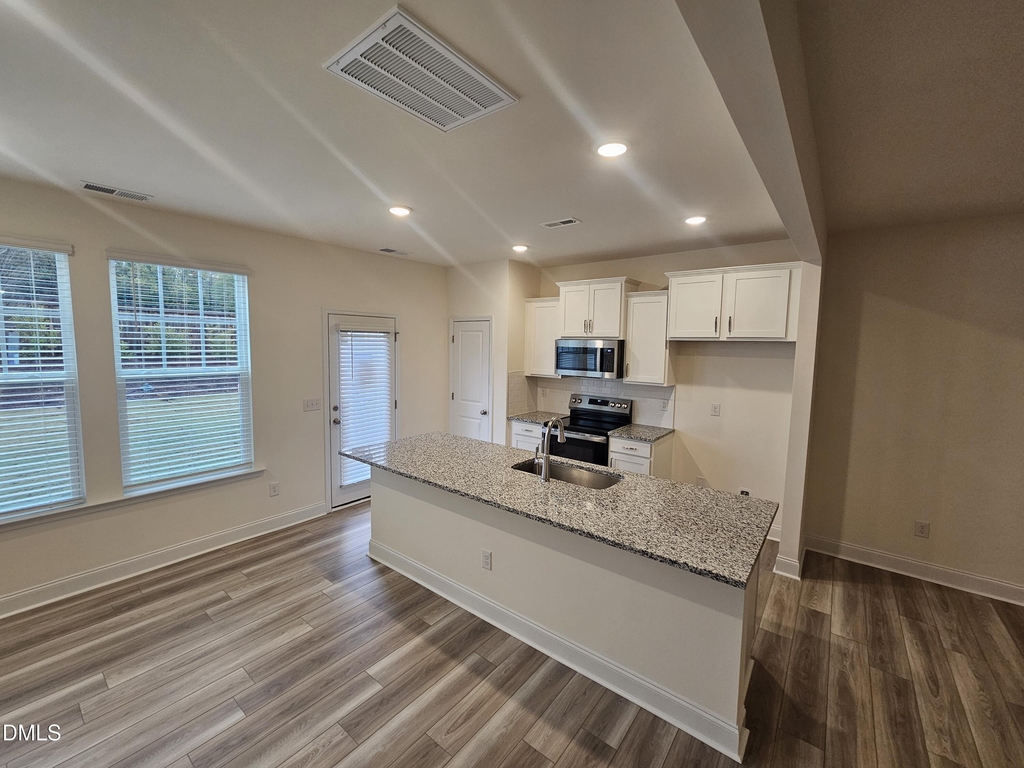 48 Bloodroot Street - Photo 4