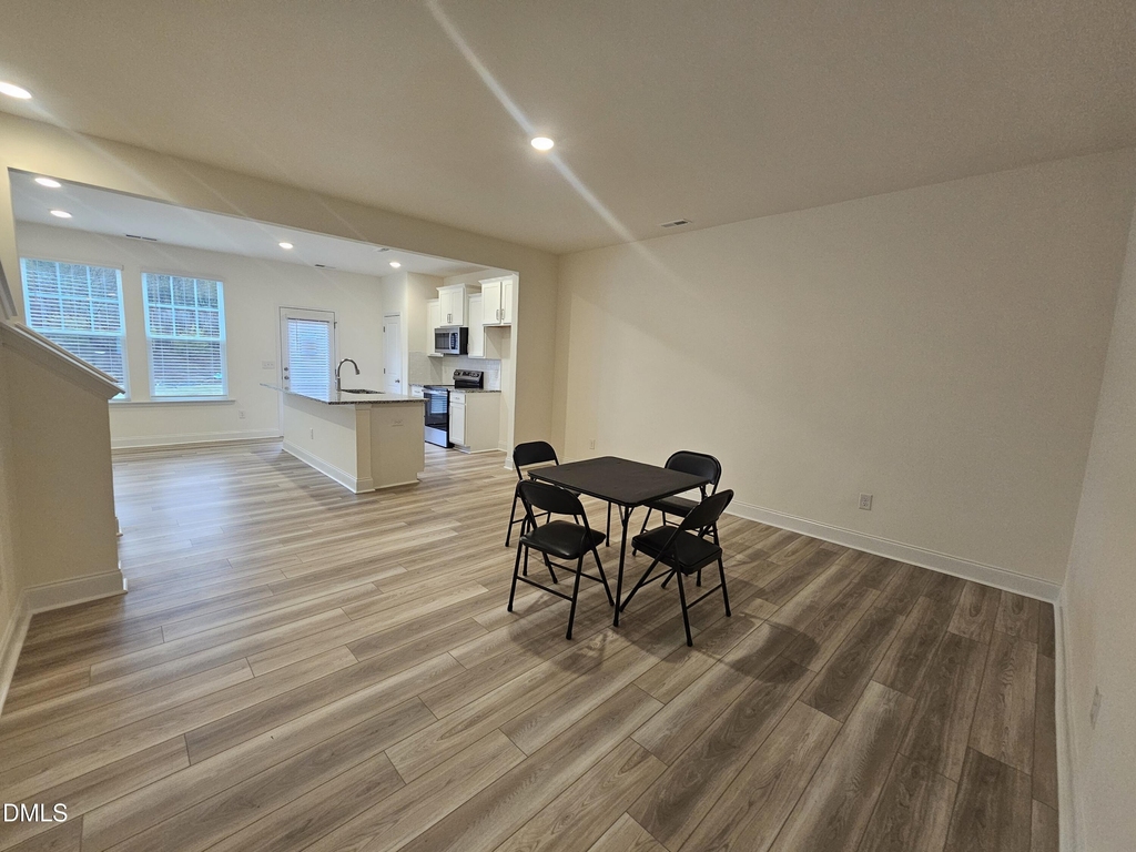 48 Bloodroot Street - Photo 2