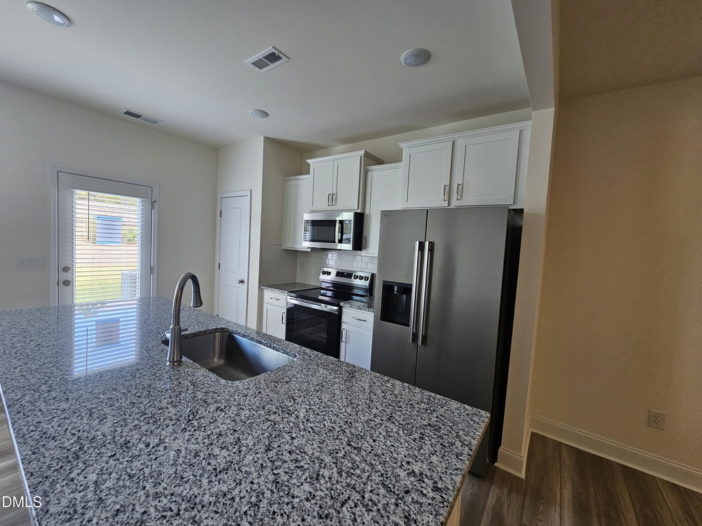 48 Bloodroot Street - Photo 7