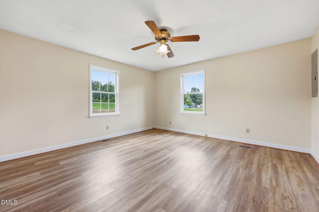 763 Tingen Road - Photo 5