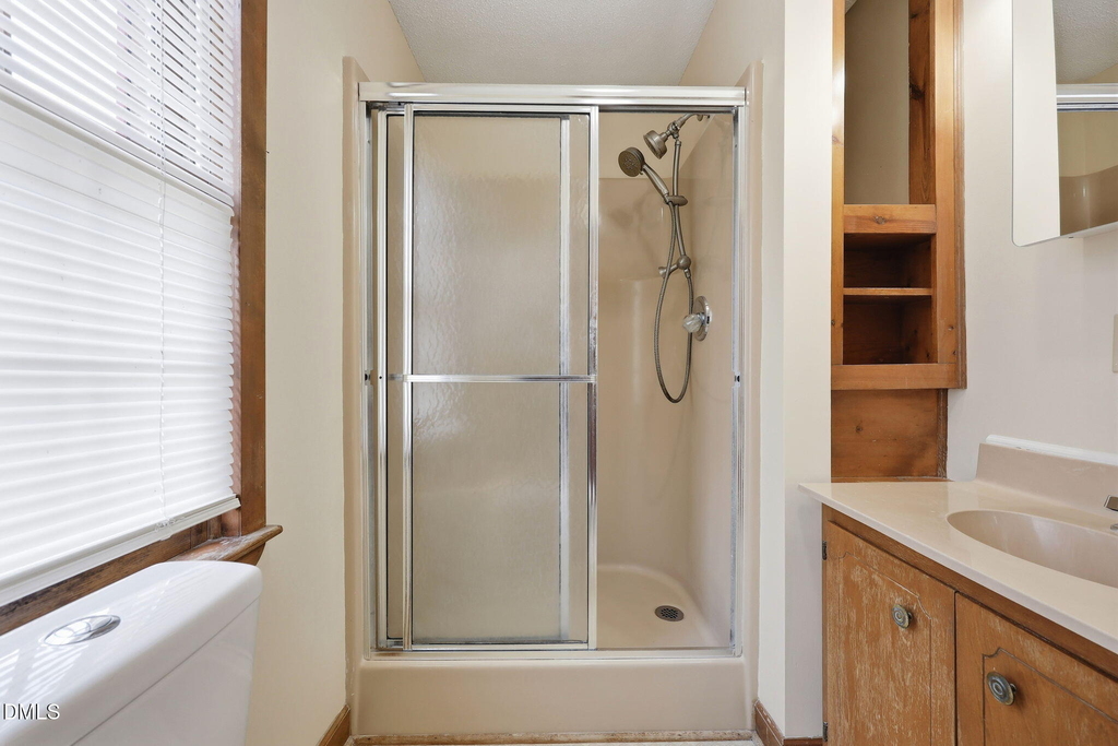 763 Tingen Road - Photo 9
