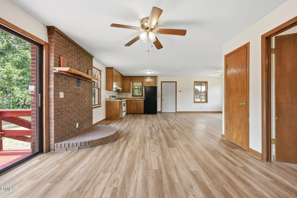 763 Tingen Road - Photo 28