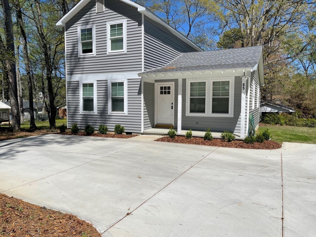 65 Lester Street - Photo 1