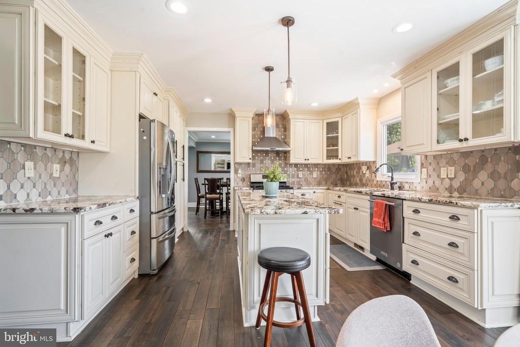 5 Robert Drive - Photo 9