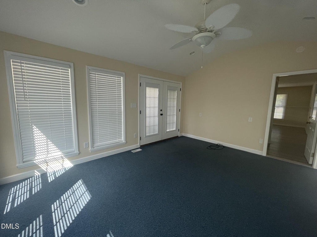 384 E Wimberly Street - Photo 19