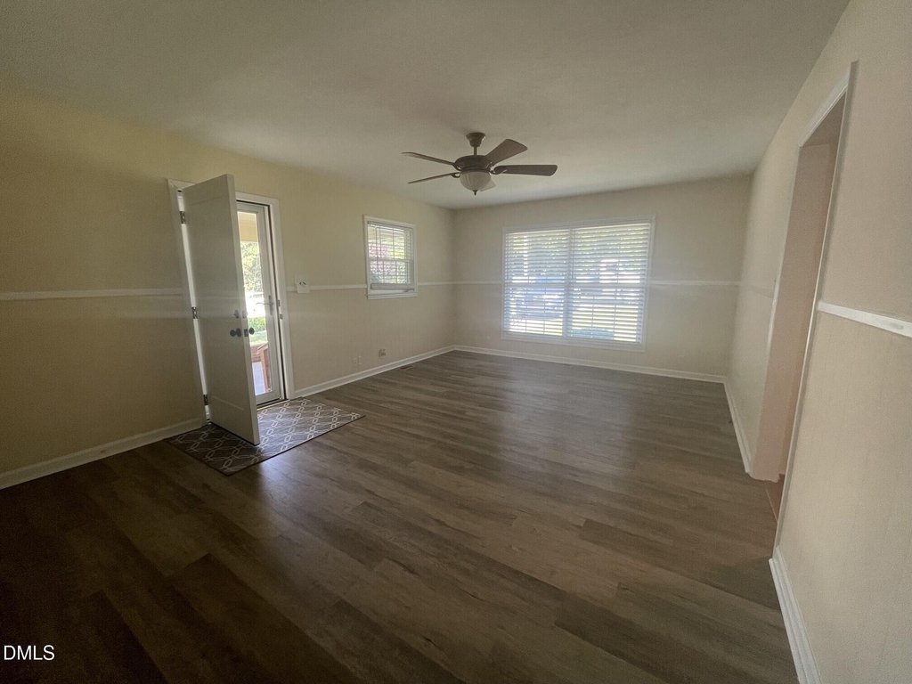 384 E Wimberly Street - Photo 4