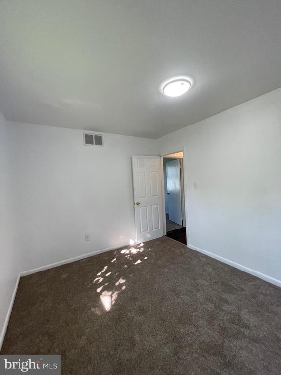 711 E Maple - Photo 11