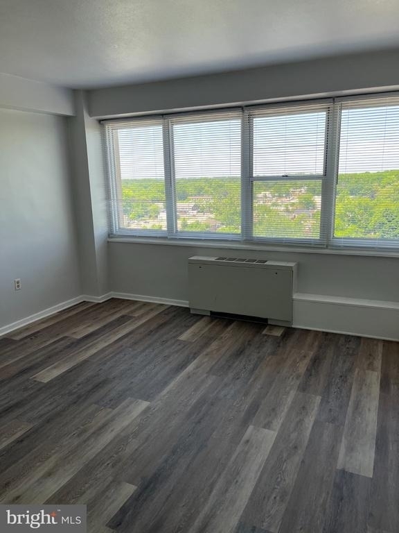 1108 Barclay Towers Pike E - Photo 7