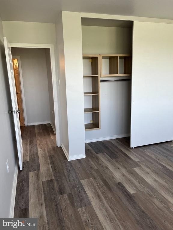 1108 Barclay Towers Pike E - Photo 8
