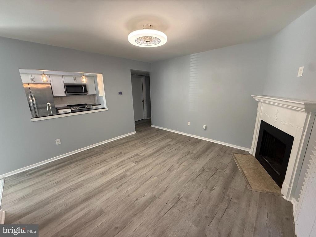 313 Gregorys Way - Photo 10