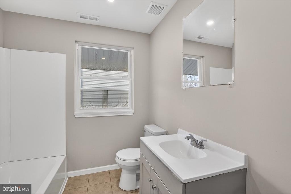 1102 Evergreen Boulevard - Photo 11