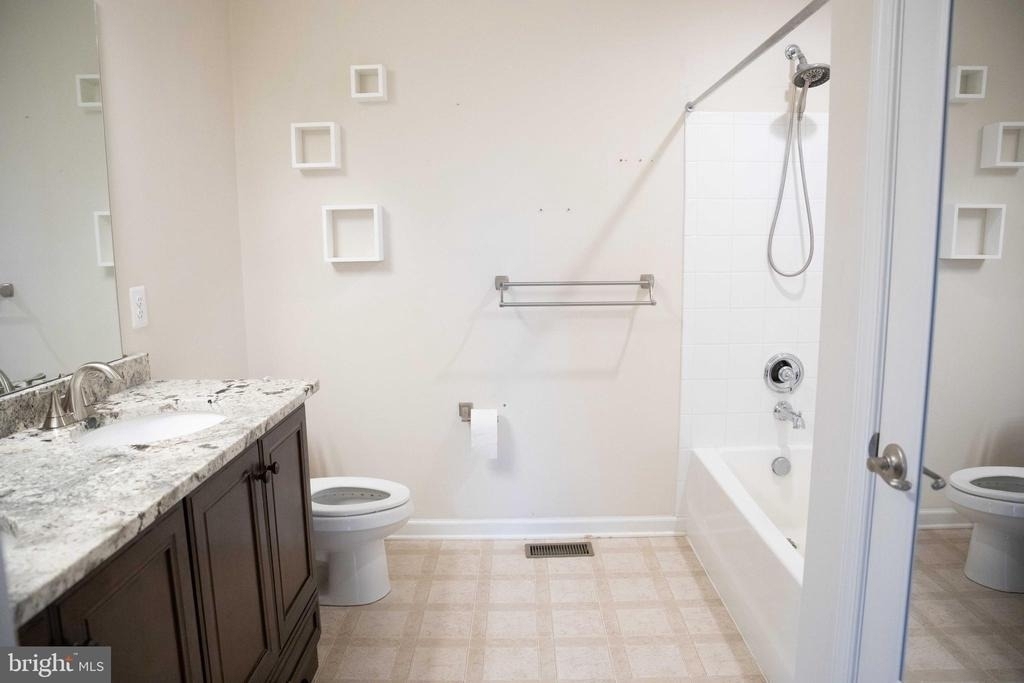 18136 Prestwick Terrace - Photo 38