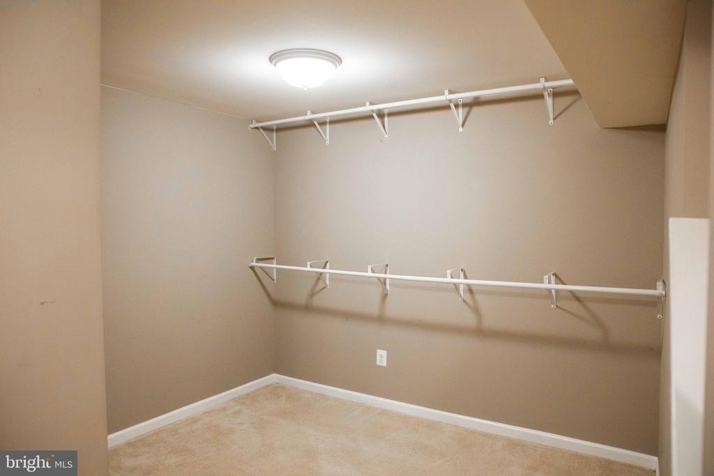 18136 Prestwick Terrace - Photo 22