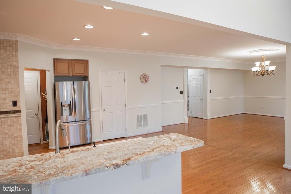 18136 Prestwick Terrace - Photo 9