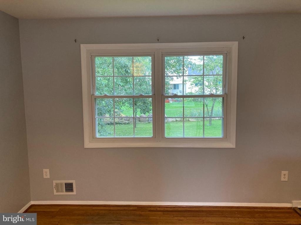 7905 Esther Drive - Photo 8