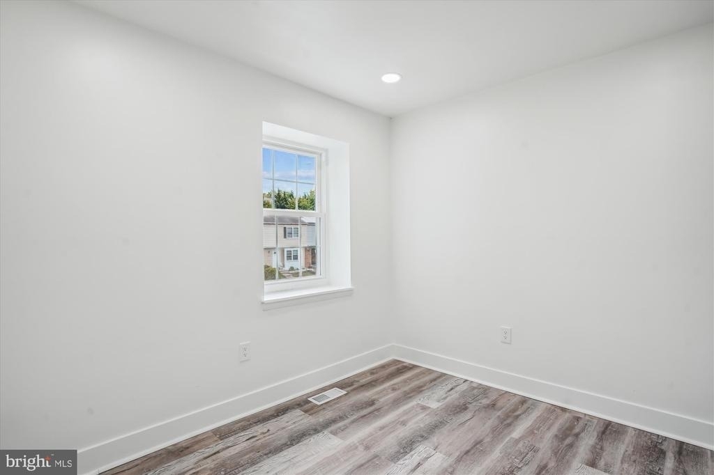 8648 Watershed Court - Photo 18