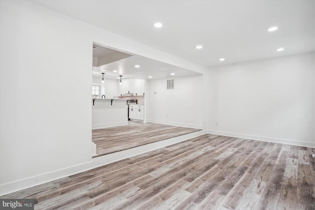 8648 Watershed Court - Photo 11