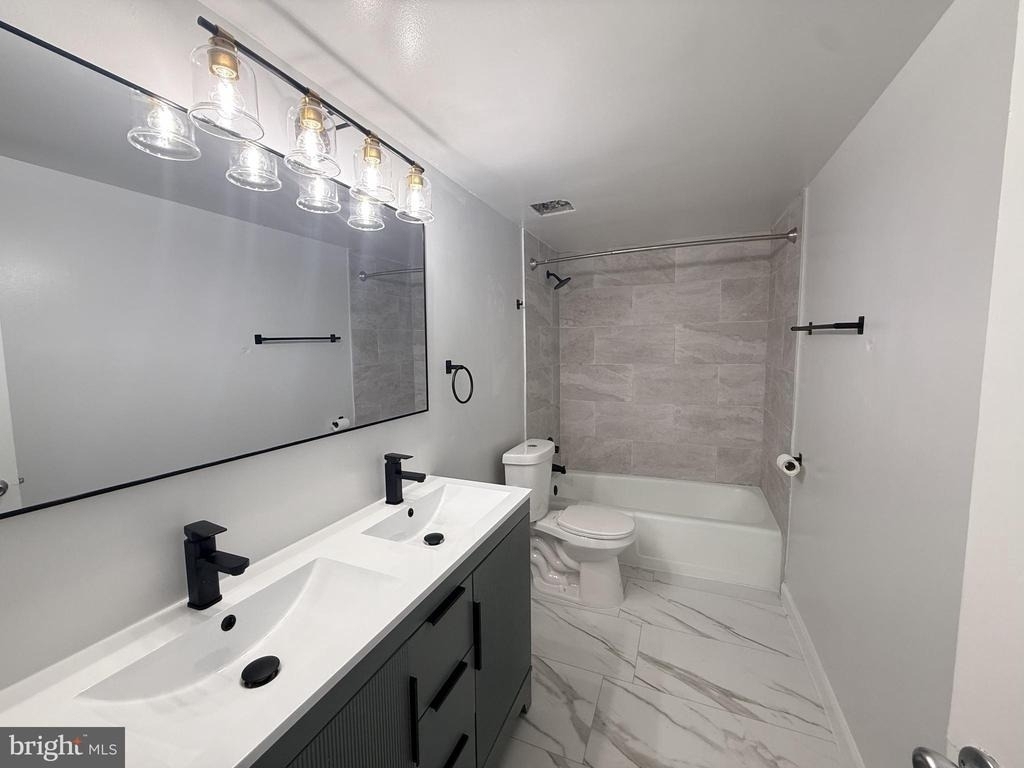 784 Quince Orchard Boulevard - Photo 11