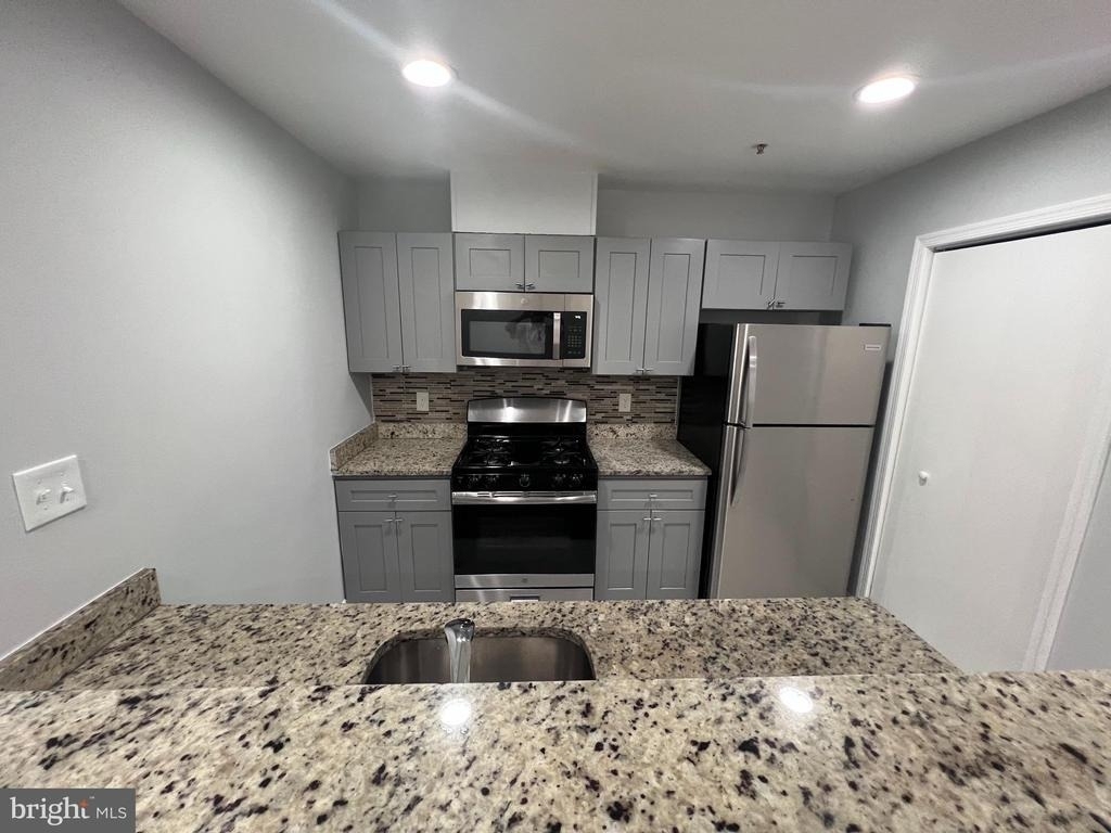 15415 Reprise Terrace - Photo 31