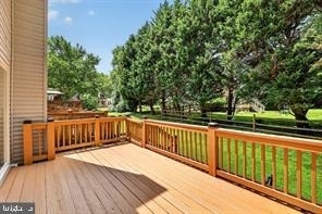10 Augustine Court - Photo 29