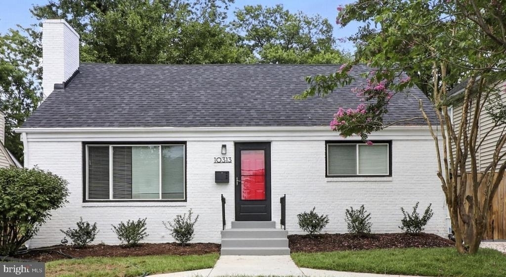 10313 Summit Avenue - Photo 11