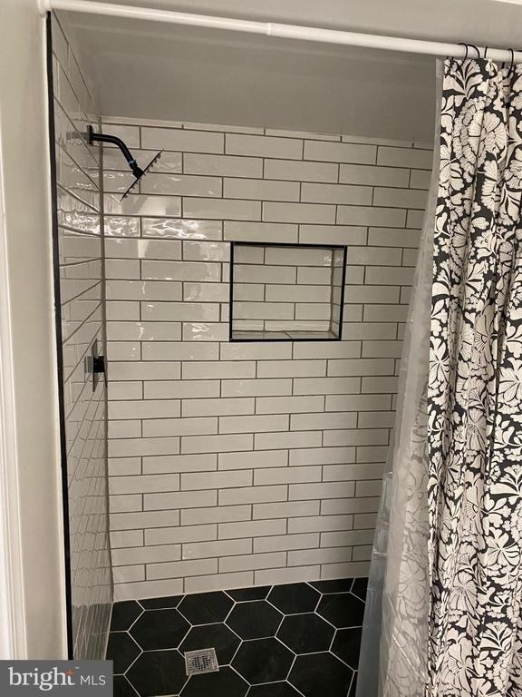 10313 Summit Avenue - Photo 8