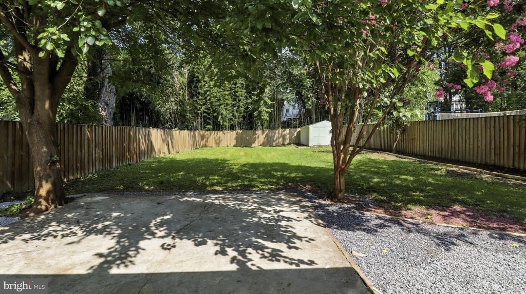 10313 Summit Avenue - Photo 18